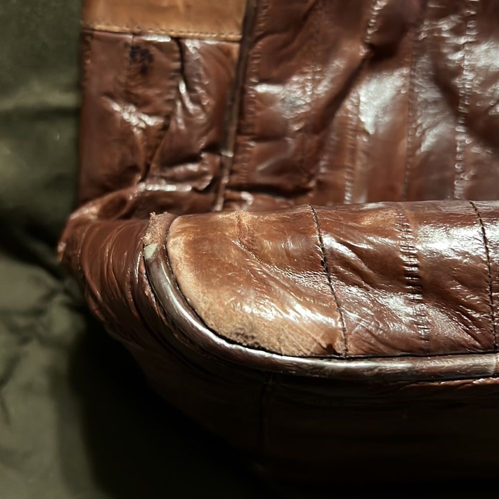 Vintage Leather Victory Shoulder Bag - Picture 7 of 8